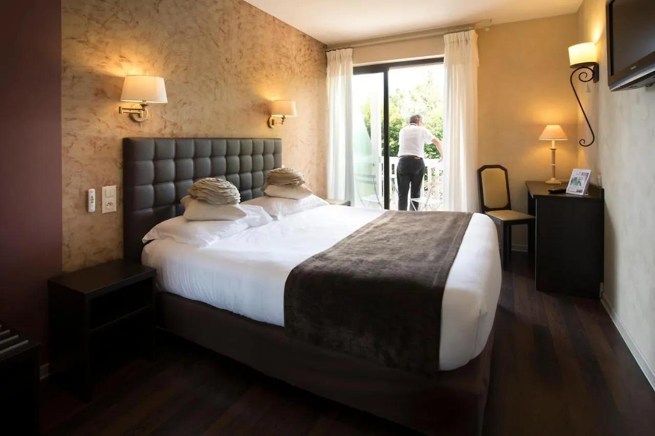 Logis Hotel Le Relais De Farrou - Restaurant & Spa Villefranche-de-Rouergue Frankrijk