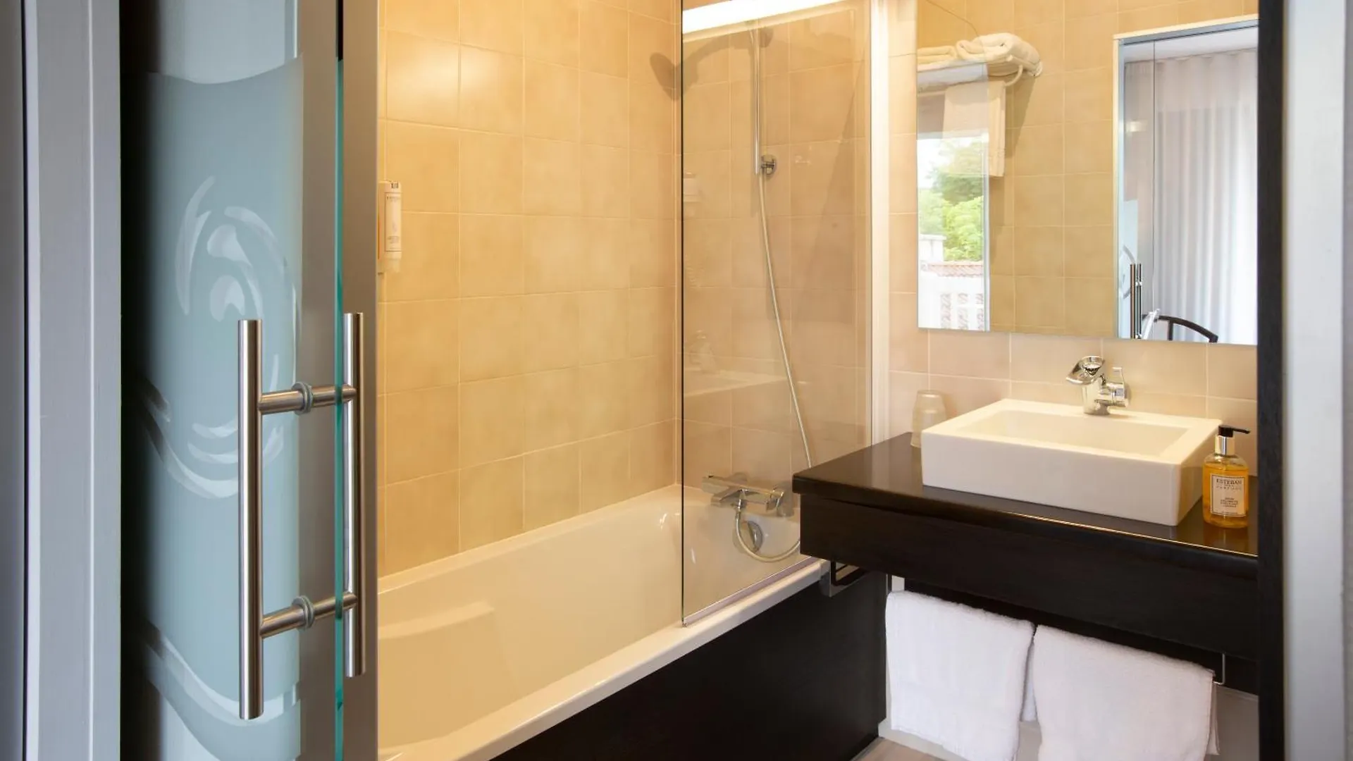 Logis Hotel Le Relais De Farrou - Restaurant & Spa Villefranche-de-Rouergue