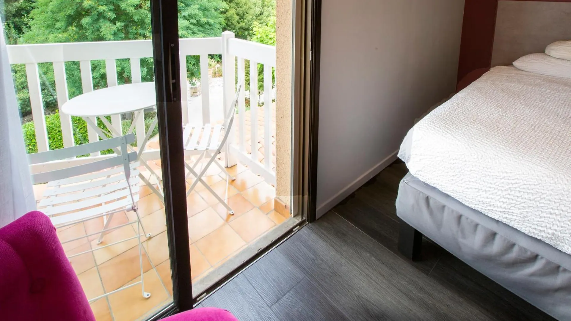 Logis Hotel - Restaurant - Spa - Le Relais De Farrou Villefranche-de-Rouergue