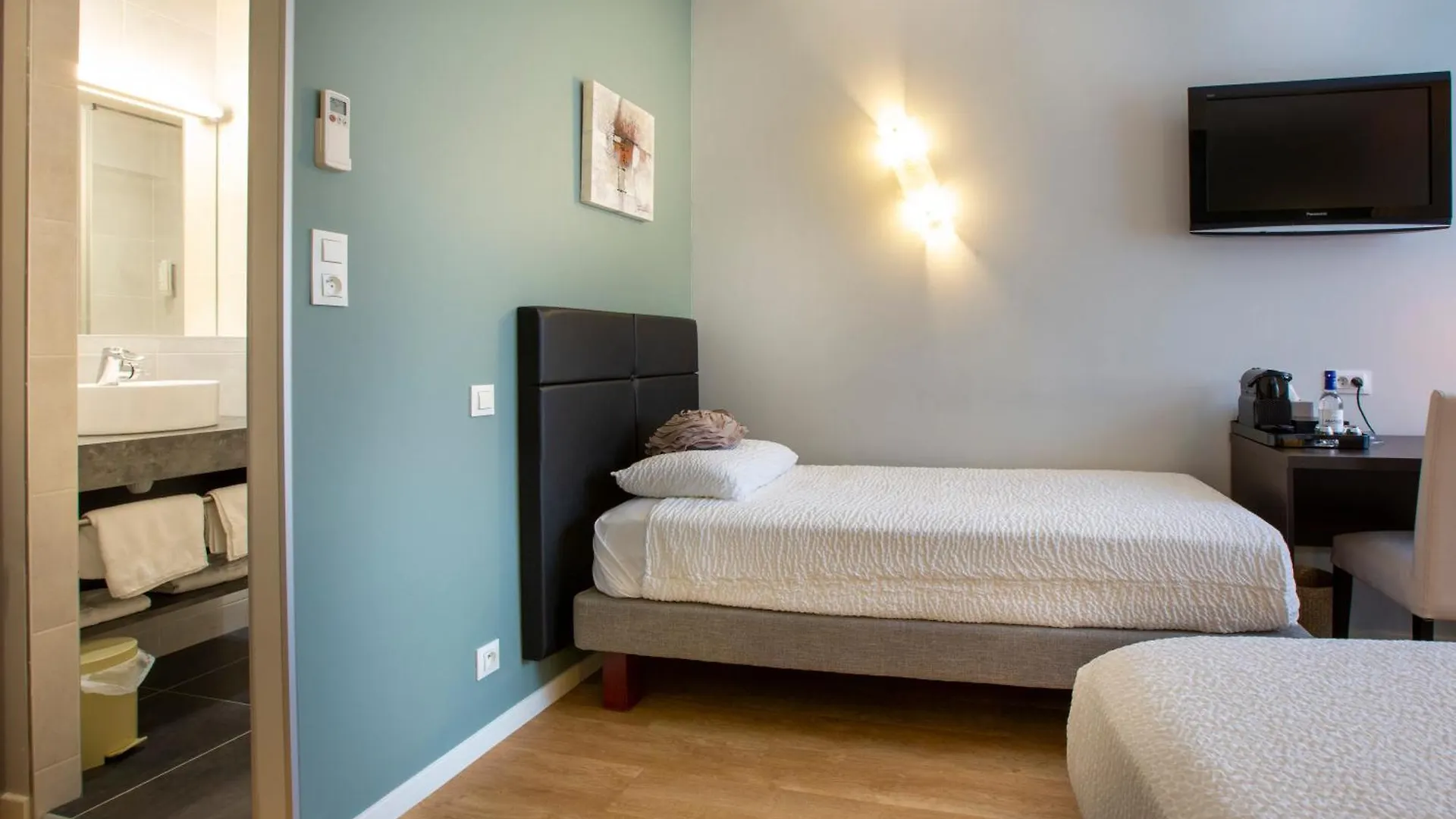 Logis Hotel - Restaurant - Spa - Le Relais De Farrou Villefranche-de-Rouergue