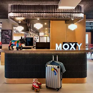 Moxy Bastille 3*, Parijs Frankrijk