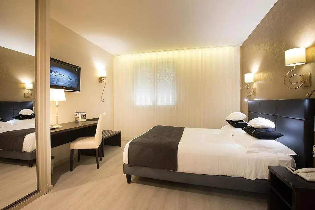 Logis Hotel Le Relais De Farrou - Restaurant & Spa Villefranche-de-Rouergue 4*,